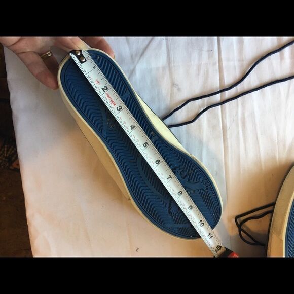 American Eagle Men’s Floral Navy Canvas Shoes EUC - Picture 11 of 12